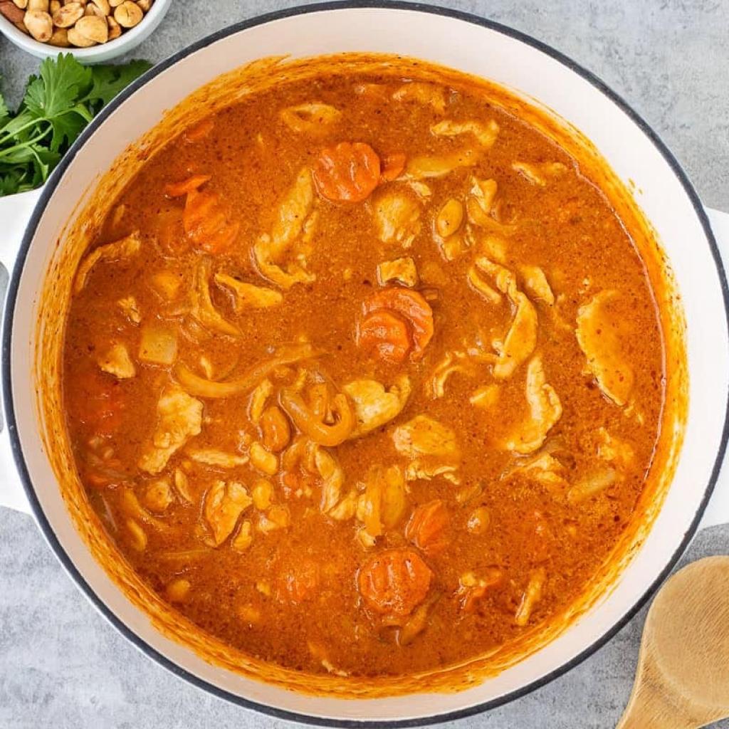 MASSAMAN CURRY CHICKEN